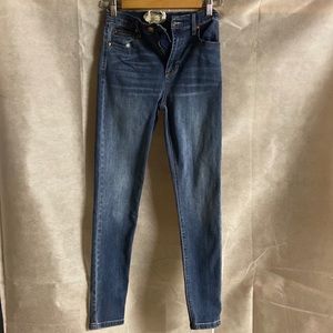 Woman’s altar’d state jeans size 27/5
